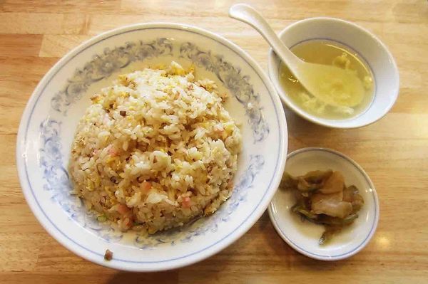 「チャーハン(大盛り)」@ぎょうざの満洲 せんげん台駅店の写真