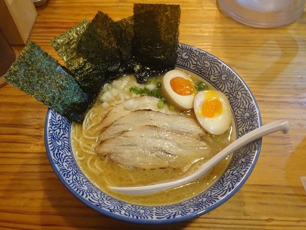 「特製濃厚煮干しそば（950円）」@麺屋 徳星の写真