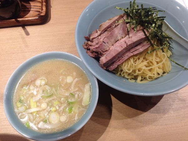 「味噌つけ麺＋大盛＋チャーシュー、700円＋100円＋300円」@らーめん ろくはうすの写真