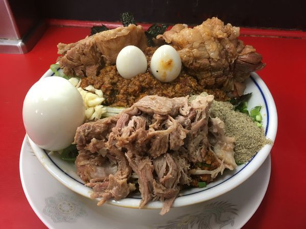 「【限定】台湾みかちゃん+豚2枚+ほぐし+味玉」@豚男 -BUTAMEN-の写真