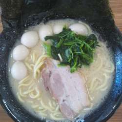 ラーメン（塩・うずら増し）