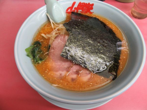 「特製味噌ネギチャーシュー麺中盛（１１８０円）」@ラーメン山岡家 花見川区店の写真