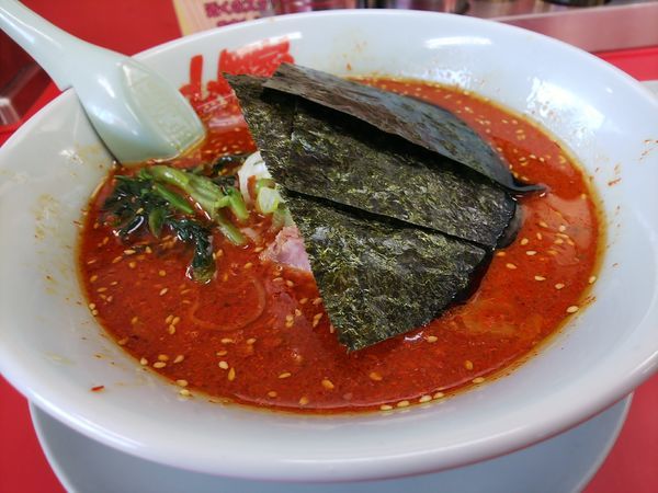 「辛味噌ラーメン（辛さMAX)＆餃子（サービス券）」@山岡家 千葉若葉区店の写真