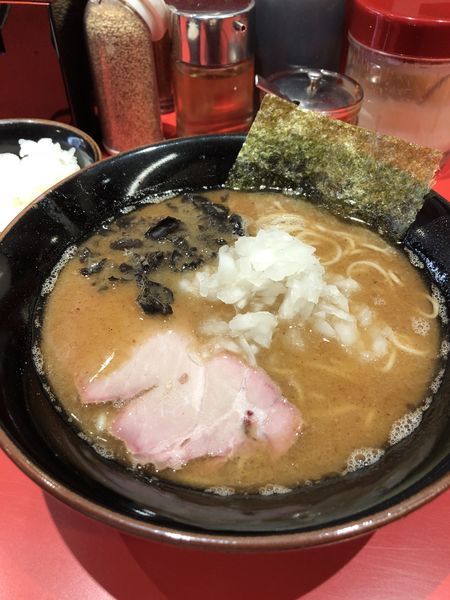 「とんこつ醤油ラーメン」@ラーメン 小太郎の写真