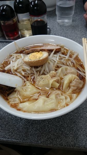 「ワンタンメン　850円」@中華麺店 喜楽の写真