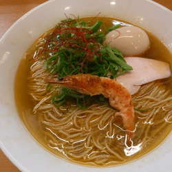 白たまり使用 海老塩そば 880円