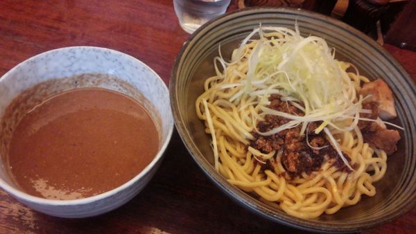 「限定つけ麺（武蔵？)870円」@辛麺 真空 町田本店の写真