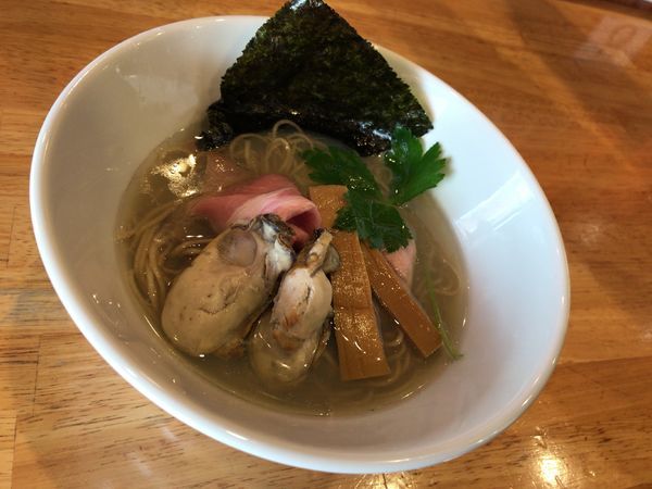 「牡蠣そば」@寿製麺よしかわ 坂戸店の写真