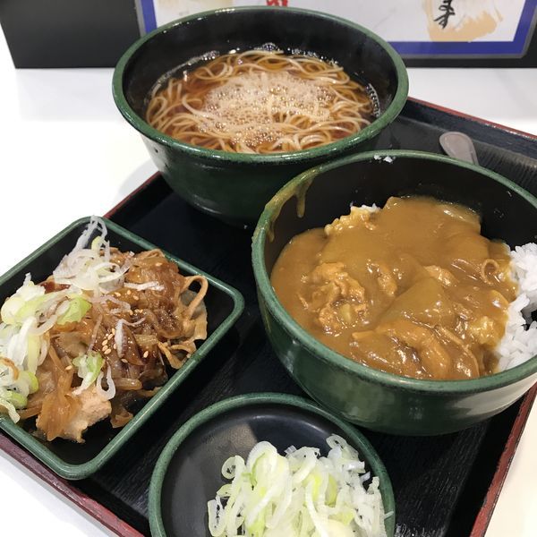 「朝食セット（カレー丼）（￥360）＋豚皿（クーポン）」@ゆで太郎 西五反田本店の写真