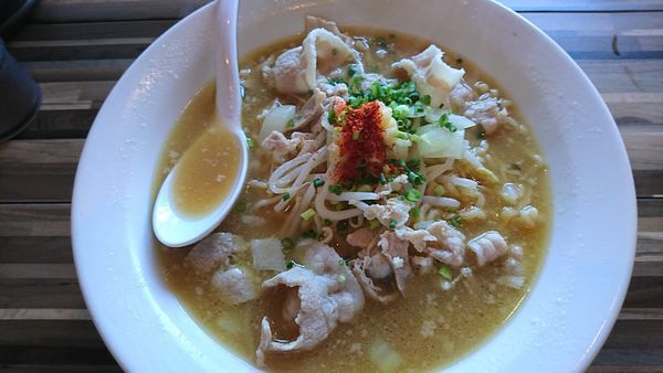 「元祖もばらーめん（初段盛り）　６９０円」@らぁ麺三軒屋 茂原店の写真