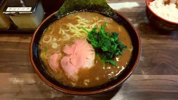 「ラーメン（700円）」@神田ラーメン わいず 神田本店の写真
