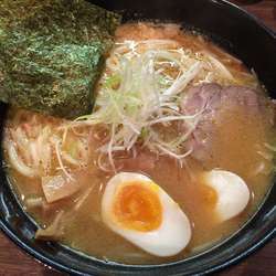 味噌らーめん ¥750