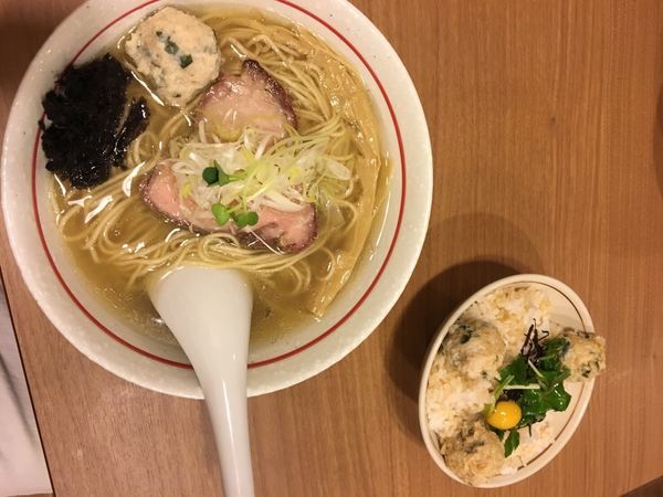 「白だしラーメン つくねどん」@中華蕎麦 あお木の写真