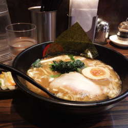 とんこつラーメンハーフ