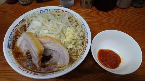 「ラーメン（730円）ニンニク辛味噌」@ラーメン二郎 亀戸店の写真