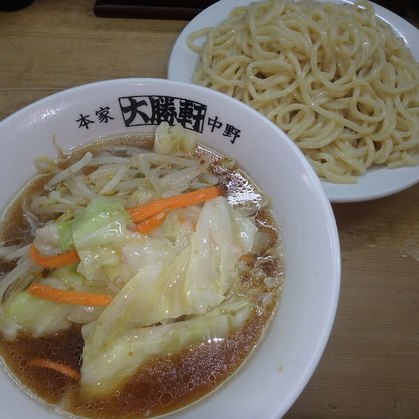 「野菜つけそば(700円)、生ビール(500円)」@中野大勝軒の写真