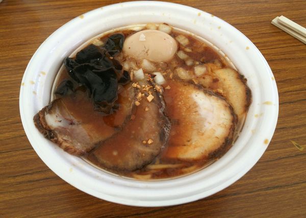 「【越中富山「創業245年米麹味噌」～W肉盛り 味玉入り～】850」@東京ラーメンショー 2017の写真