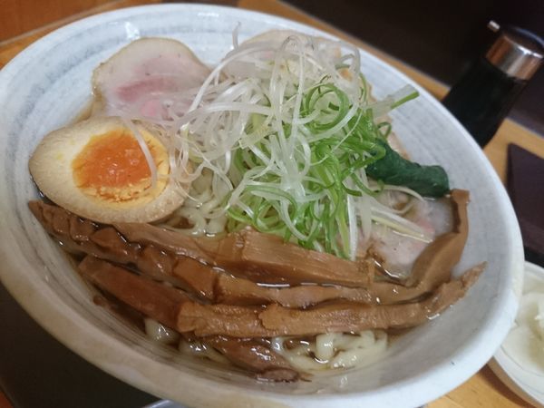 「限定 秋刀魚出汁中華そば 大 750円」@中華そば ひらこ屋の写真