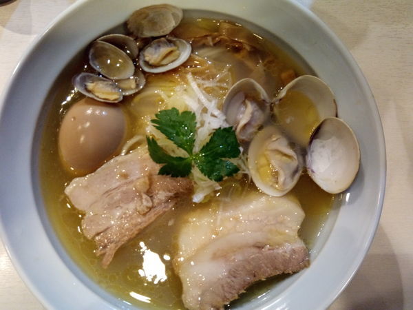 「貝だし鶏そば+チャーシュー増し」@贔だしやの写真