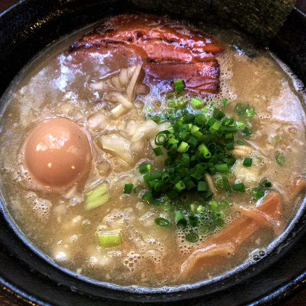 「鶏そば（麺少なめ）700円」@つけ麺 弥七の写真