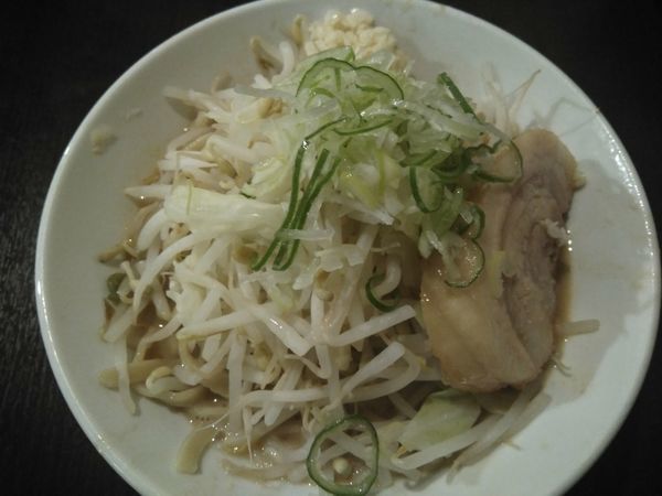 「ミニらーめん豚一切れ¥780」@ちばから 渋谷道玄坂店の写真