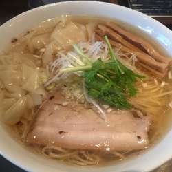 汐の旨味ソバ+皮ワンタン