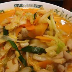 もつ野菜ラーメン　大盛