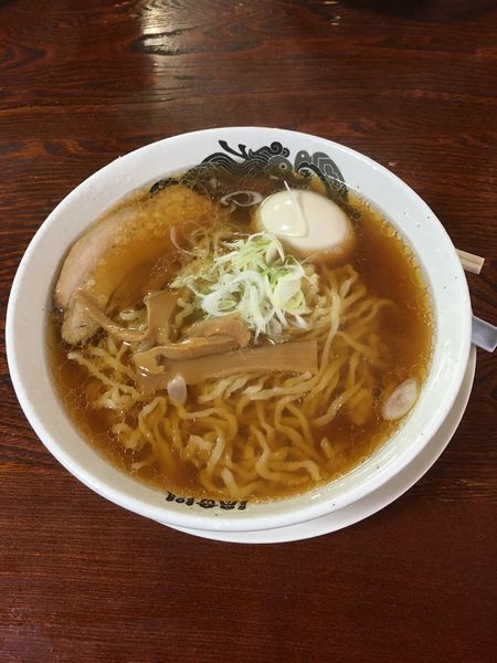 「半熟味玉小チャーシュー麺 780円」@食堂 はせ川の写真