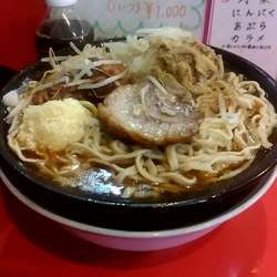 辛いラーメン(500g)・生卵・魚粉