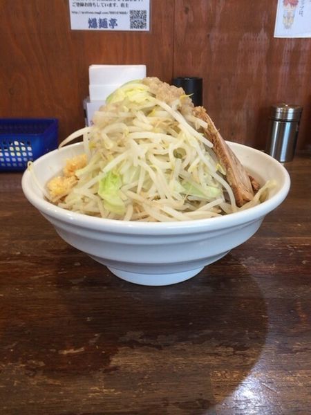 「爆麺 中（ニンニク有、ヤサイ増し、ミゾレ少なめ）」@爆麺亭 所沢店の写真