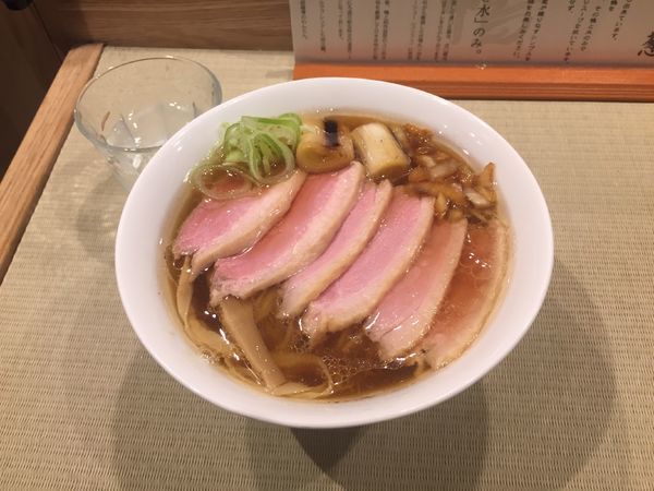 「鴨コンフィ麺+味玉」@らーめん 鴨to葱の写真
