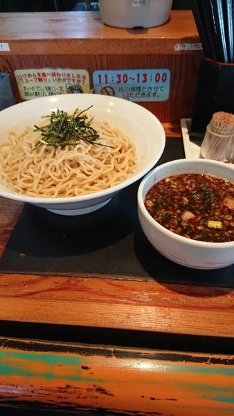 「半肉つけ麺特大」@らうめん つけめん 三都屋の写真