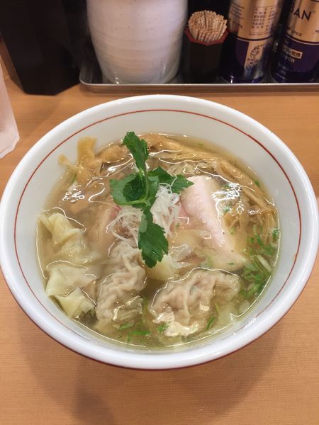 「塩わんたん麺 900円」@麺や 一峯の写真