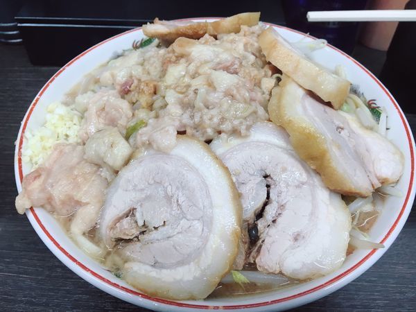 「小豚ラーメン ヤサイニンニク少なめアブラカラメ」@ラーメン二郎 川越店の写真