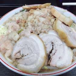 小豚ラーメン ヤサイニンニク少なめアブラカラメ