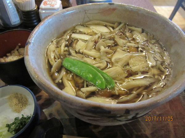 「きのこそば８５０円」@館林やぶ久の写真