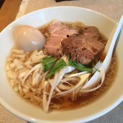 背脂煮干しラーメン