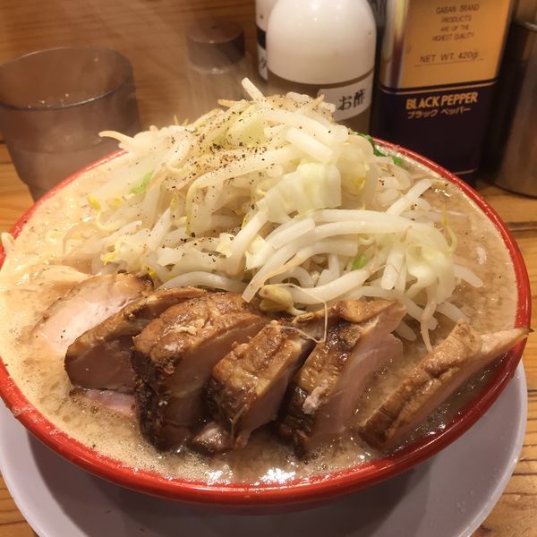 「豚増しラーメン」@らーめん バリ男 日本橋店の写真