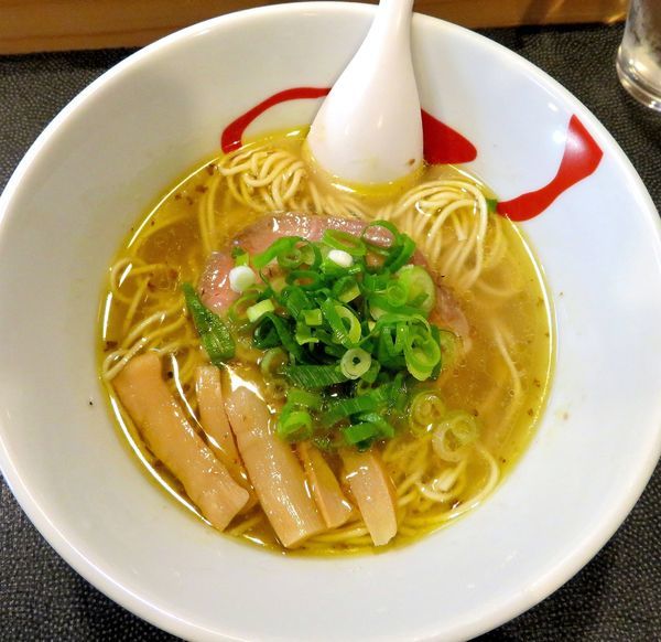 「2017秋限定 きのこ風味塩らーめん(800円)」@中華そば ともゑの写真