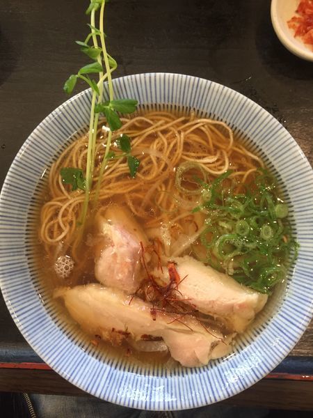 「醤油鶏そば」@鶏そば 本店の写真