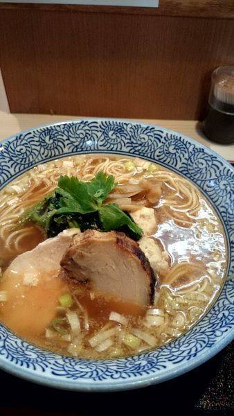 「和みラーメン（醤油）（６５０円）」@らー麺土俵 鶴嶺峰の写真
