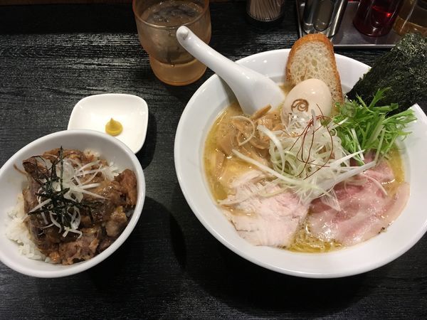 「濃厚鶏白湯 醤油」@上気元 いただきの写真