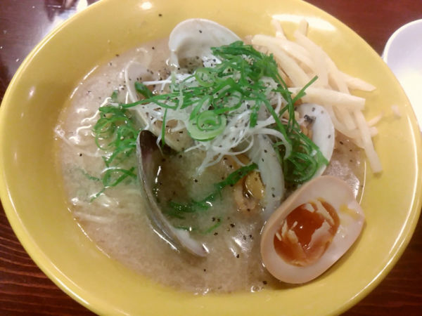 「【限定】はまぐりラーメン1000円」@らーめん 惠本将裕の写真