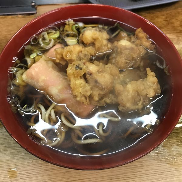 「いかげそ天（￥370）＋ソーセージ天（￥140）」@六文そば 金杉橋店の写真