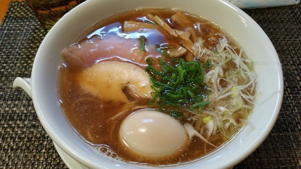 「醤油そば(700円)+味玉(100円)+和え玉(230円)」@寛～くつろぎ～の写真