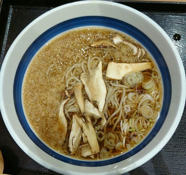 「（期間限定・時価） 松茸そば 720円」@そば処 信州屋 新宿南口店の写真