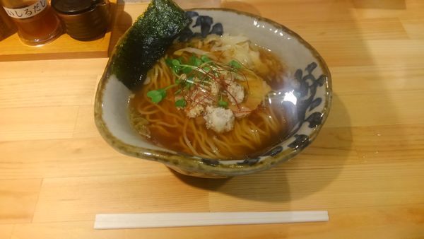 「鮮魚醤油ラーメン」@鮮魚麺 海里の写真