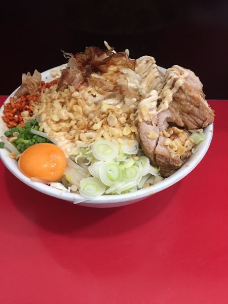 「まぜそば　豚追加」@用心棒 本号の写真