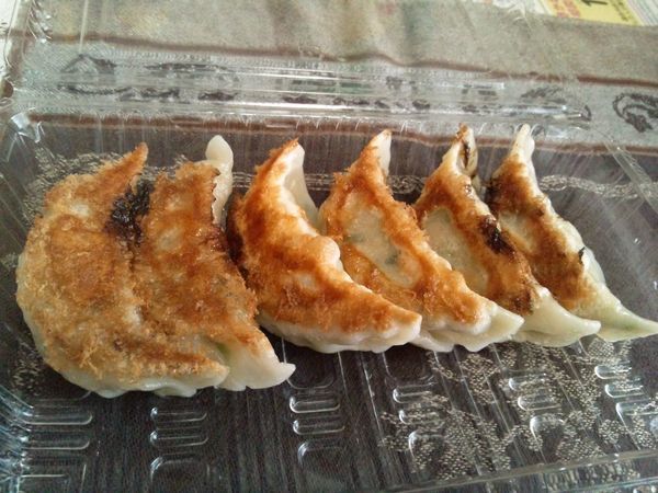 「元祖餃子（テイクアウト）」@藤井屋 船堀店の写真