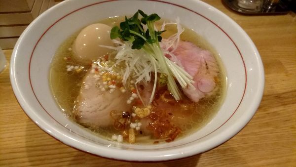 「チャーシュー塩 味卵」@地球の中華そばの写真